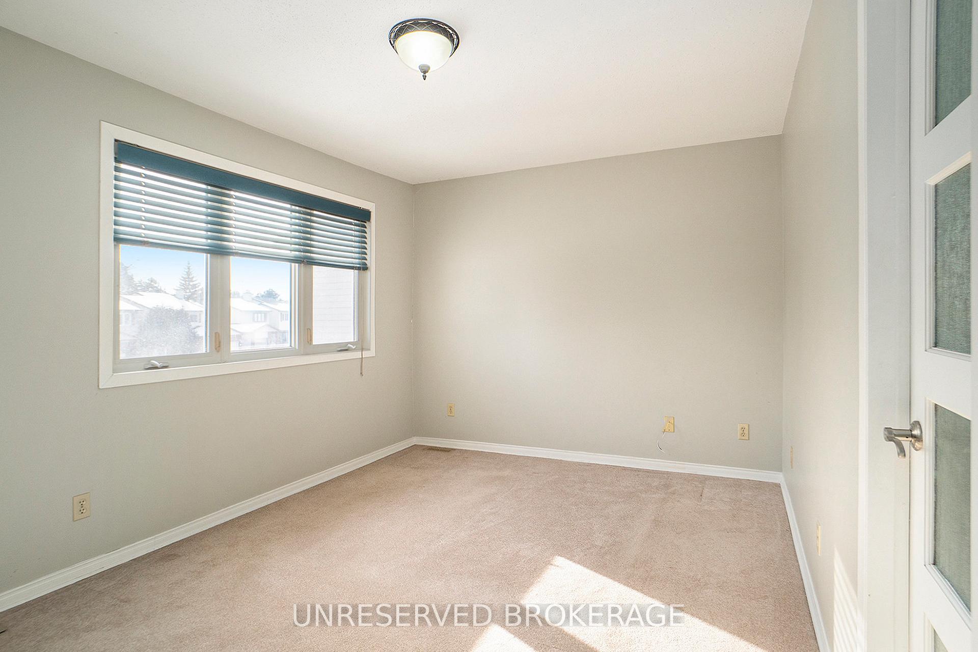 Photo 29 of 1453 Eastcliffe Way, Ottawa, Pineview — HOMEH