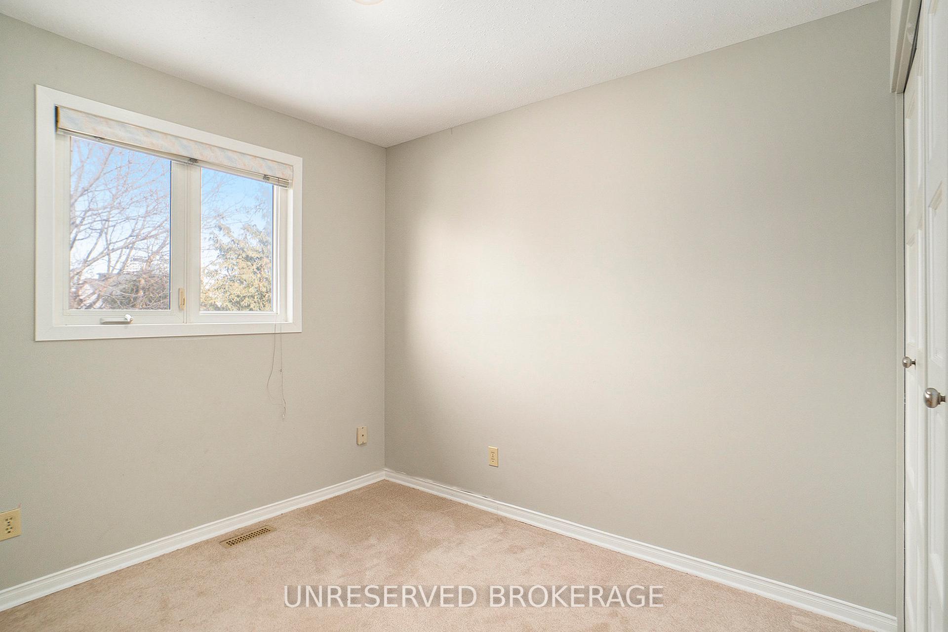 Photo 30 of 1453 Eastcliffe Way, Ottawa, Pineview — HOMEH