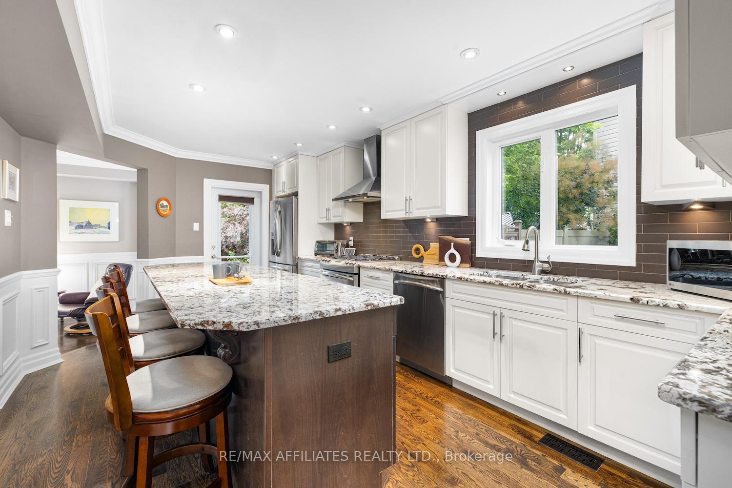 Photo 21 of 24 James Long Court, Ottawa, Barrhaven - Longfields — HOMEH
