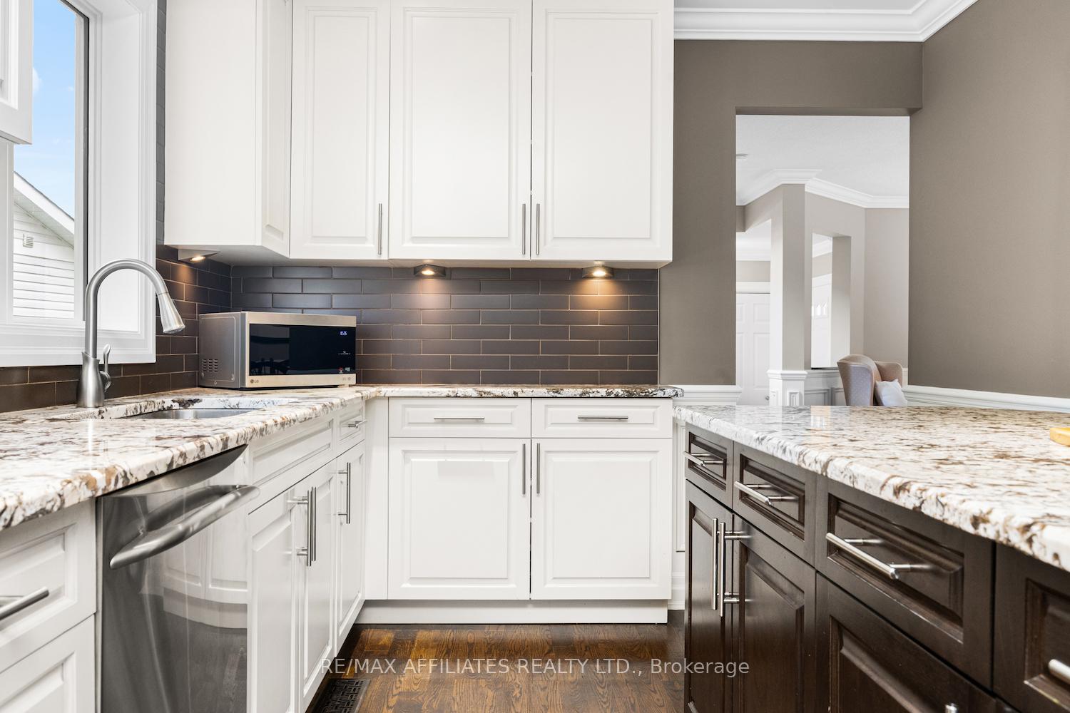 Photo 18 of 24 James Long Court, Ottawa, Barrhaven - Longfields — HOMEH