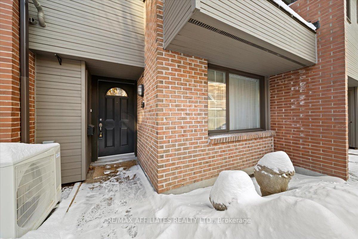 Photo 3 of Unit 32, 39 Putman Avenue, Ottawa, Lindenlea — HOMEH