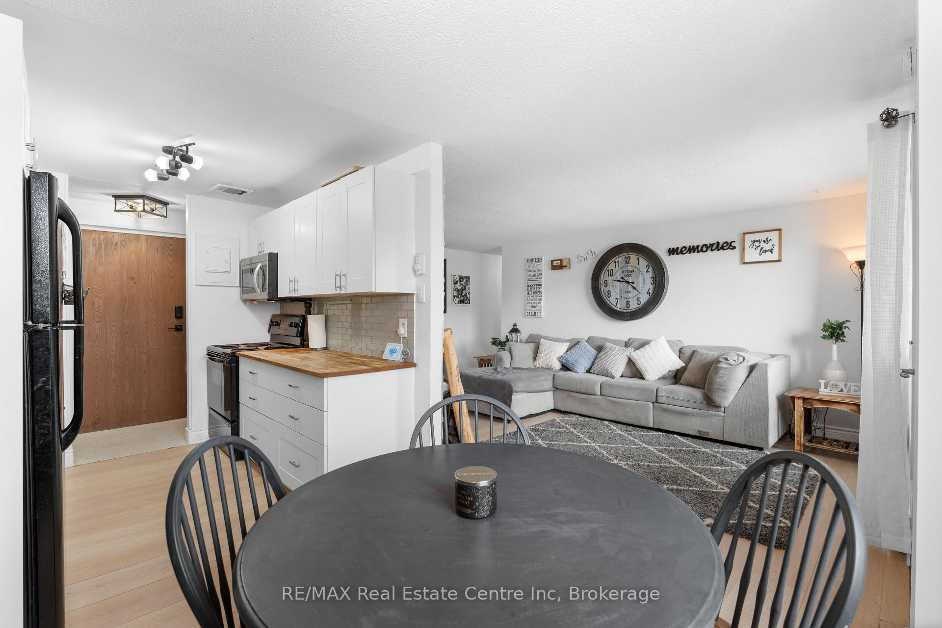 Photo 16 of Unit 305, 4 Avalon Place, Kitchener — HOMEH