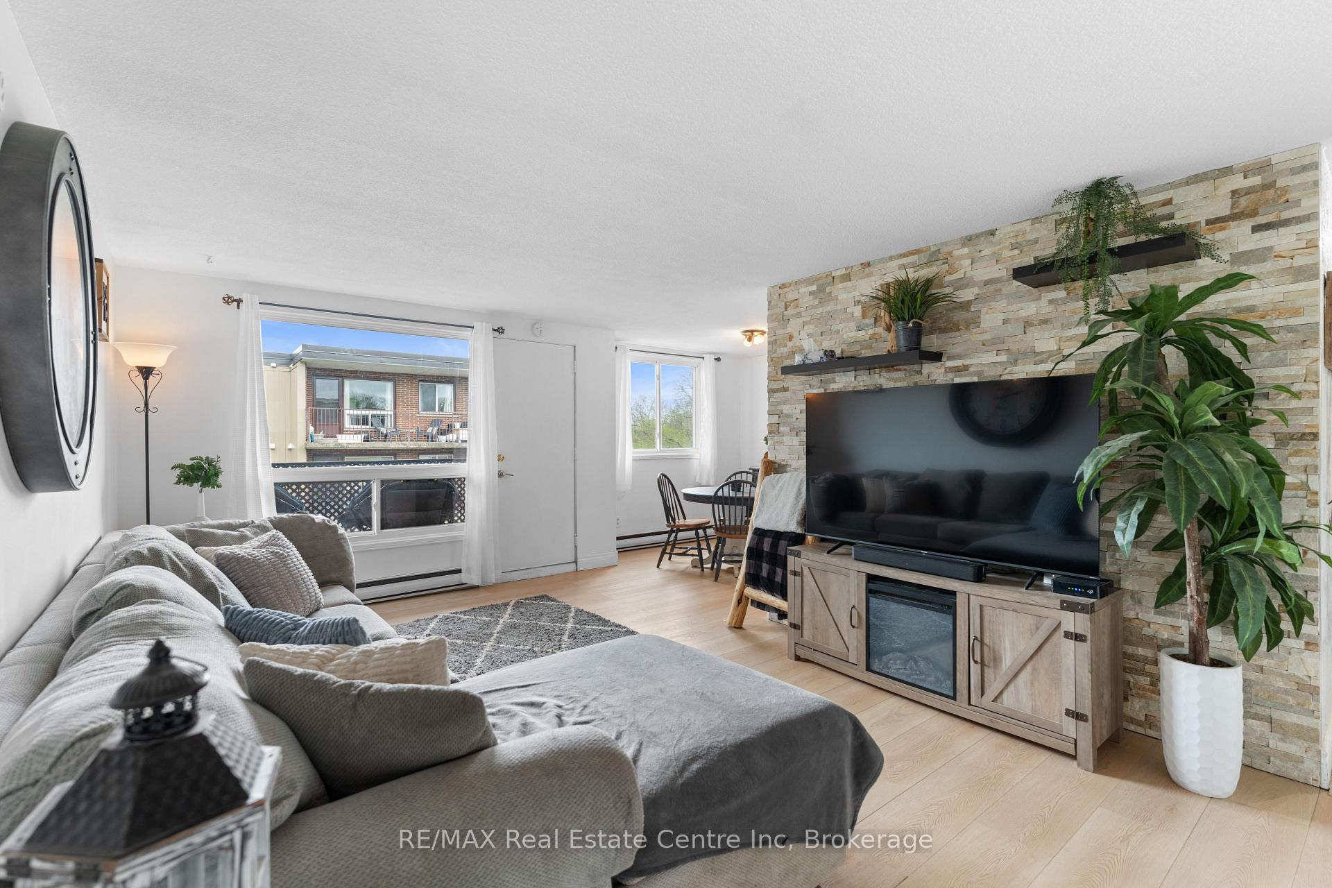 Photo 18 of Unit 305, 4 Avalon Place, Kitchener — HOMEH
