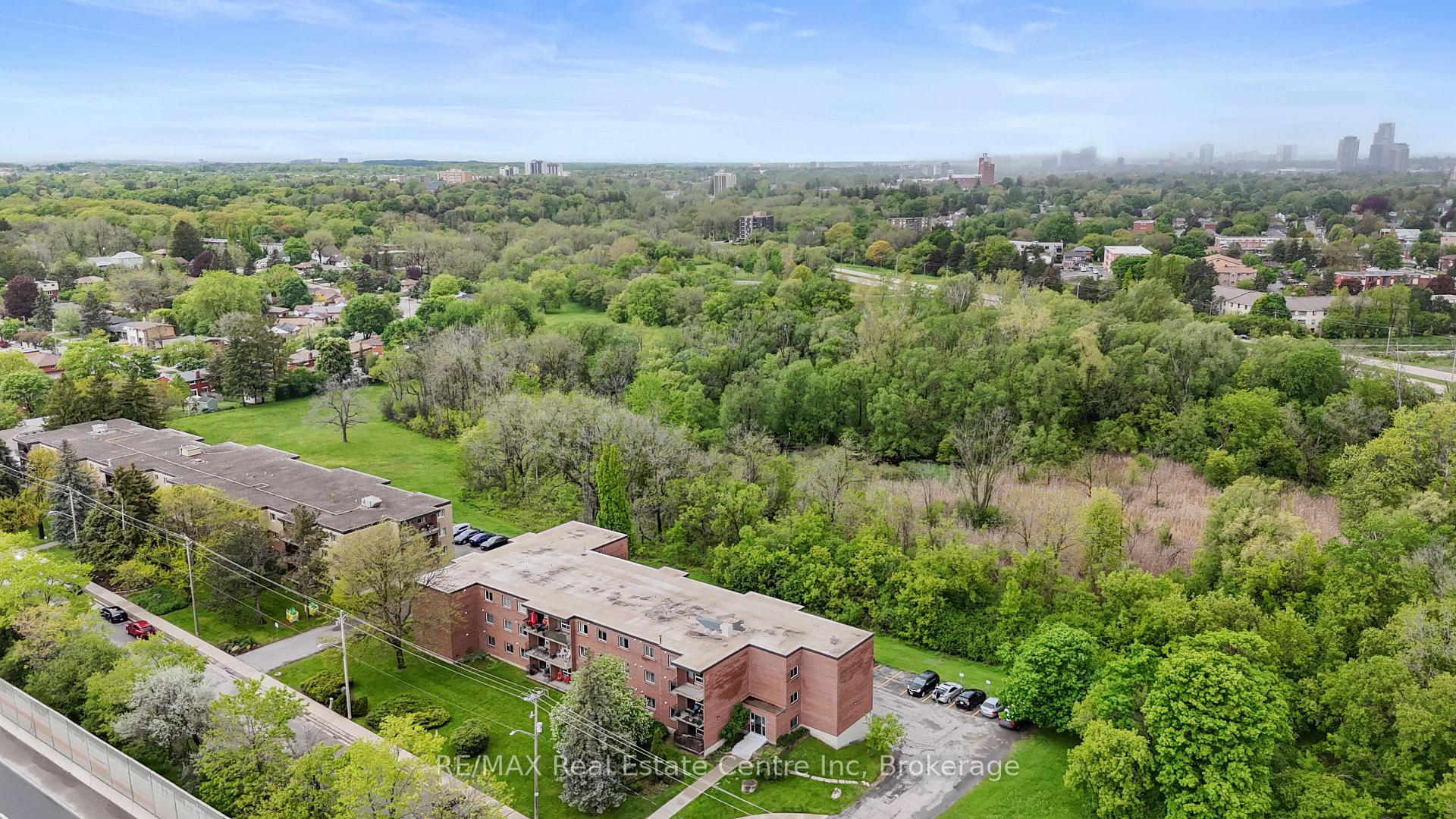 Photo 36 of Unit 305, 4 Avalon Place, Kitchener — HOMEH