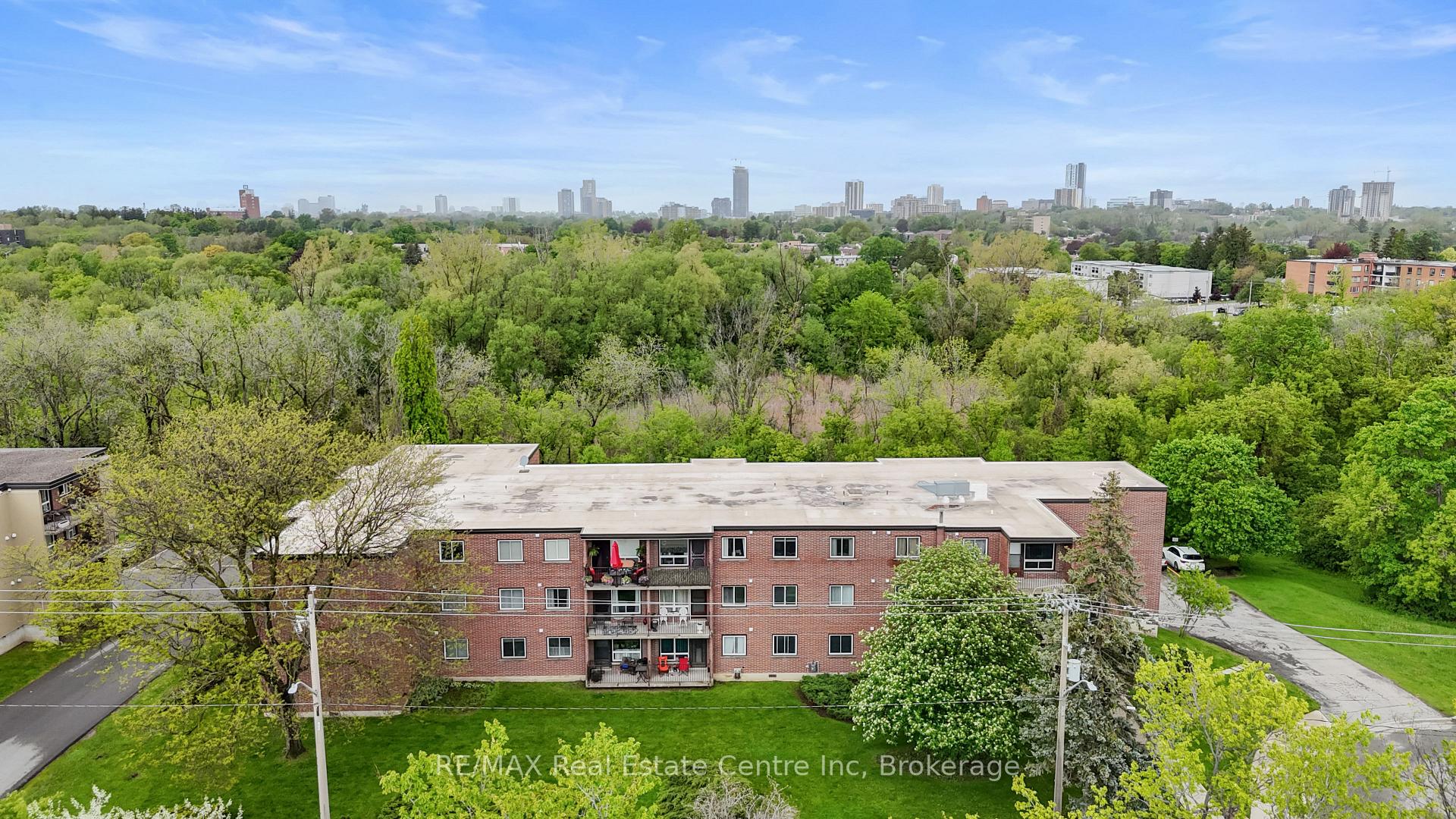 Photo 39 of Unit 305, 4 Avalon Place, Kitchener — HOMEH