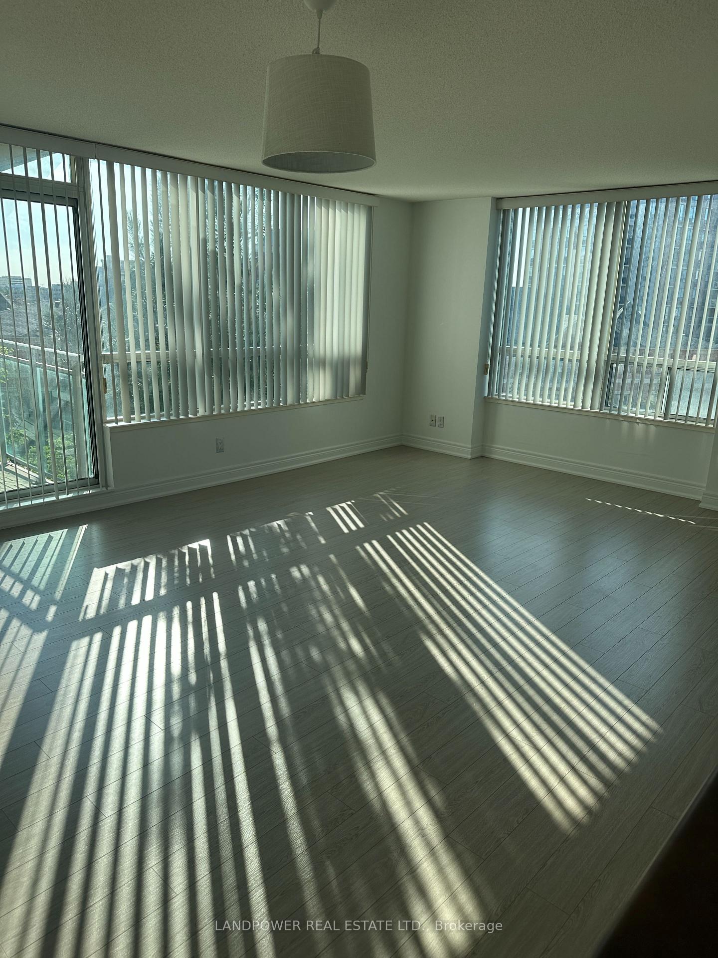Photo 3 of Unit 320, 62 Suncrest Boulevard, Markham, Commerce Valley — HOMEH