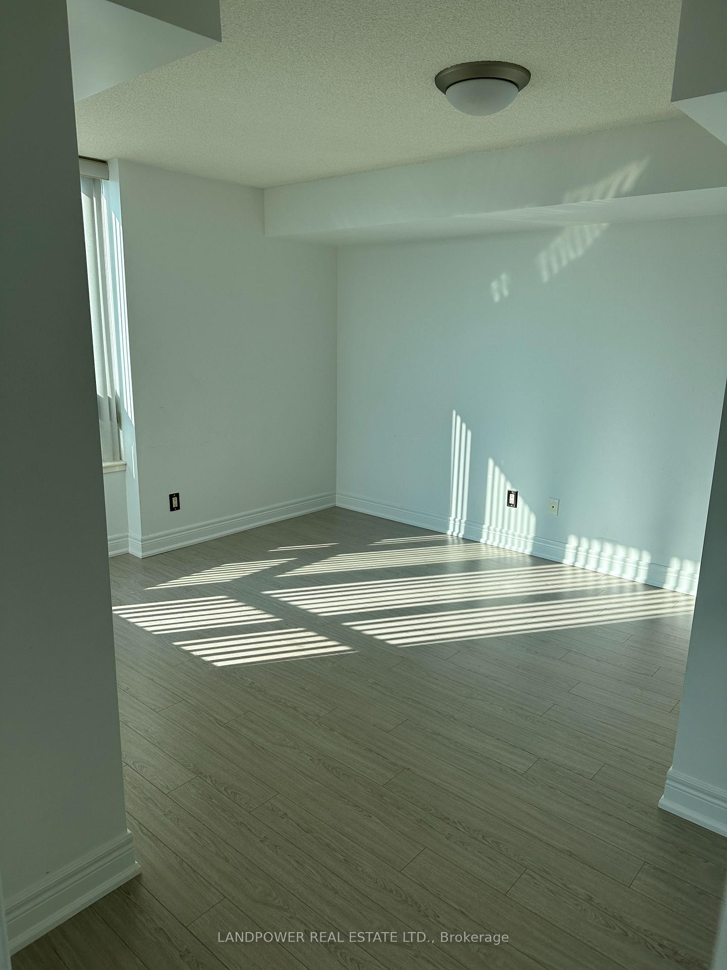 Photo 8 of Unit 320, 62 Suncrest Boulevard, Markham, Commerce Valley — HOMEH