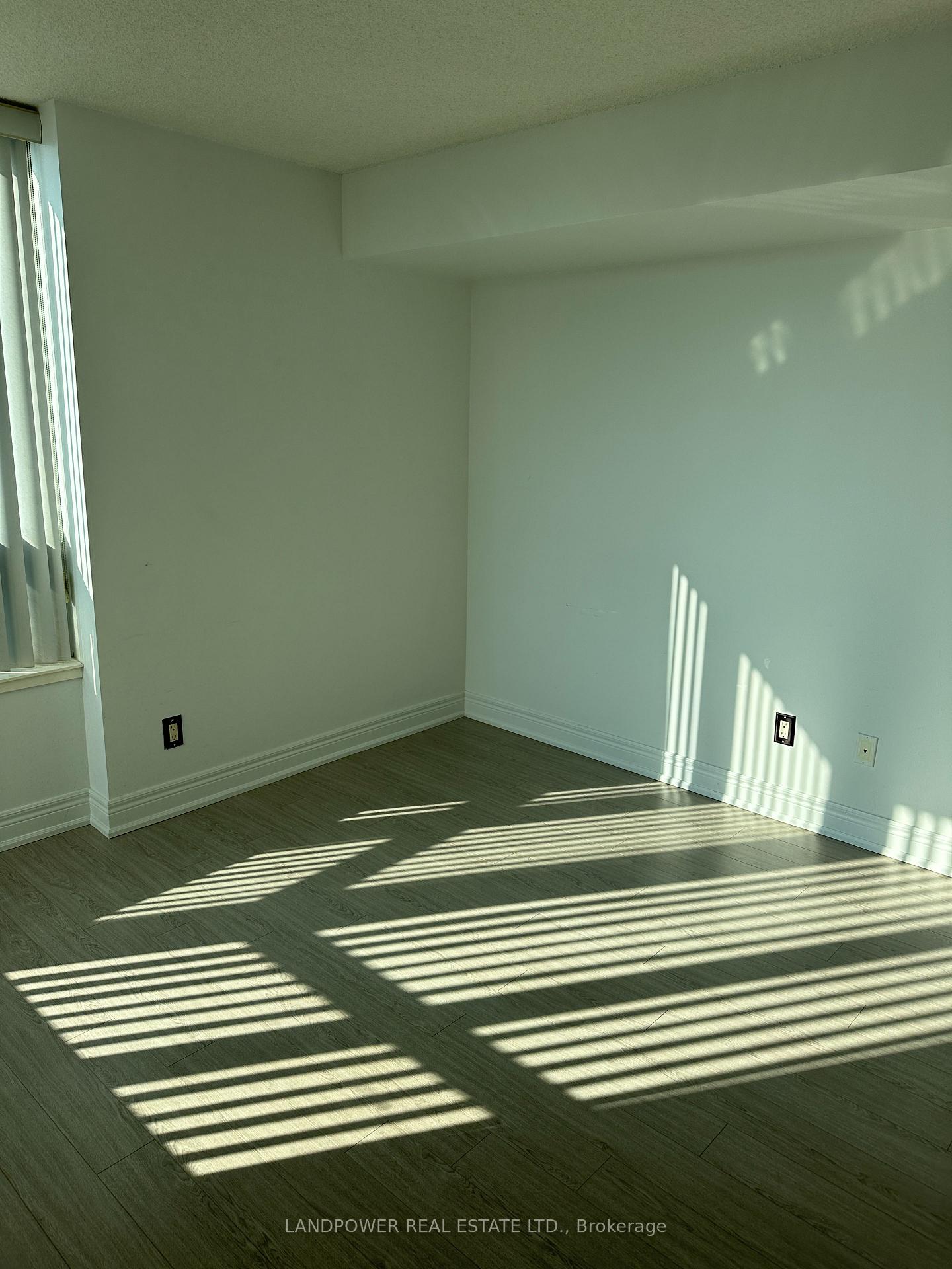 Photo 9 of Unit 320, 62 Suncrest Boulevard, Markham, Commerce Valley — HOMEH