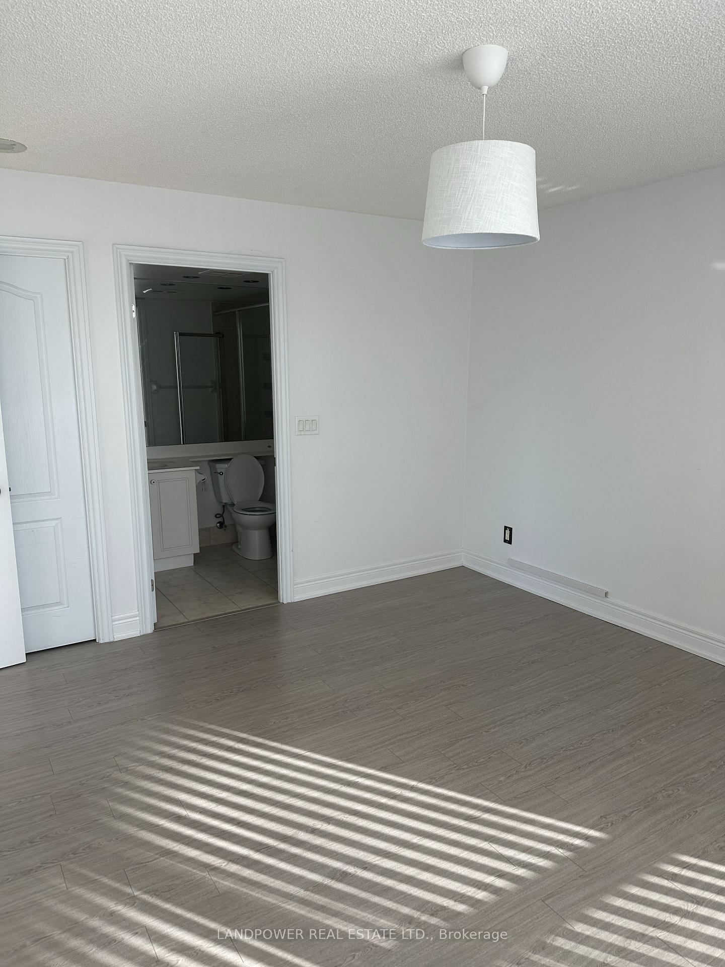Photo 11 of Unit 320, 62 Suncrest Boulevard, Markham, Commerce Valley — HOMEH