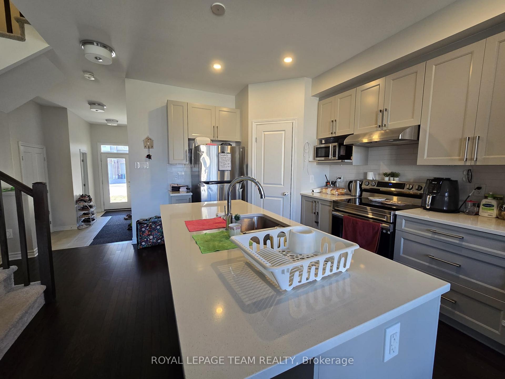 Photo 6 of 514 Sonmarg Crescent, Ottawa, Barrhaven - Half Moon Bay — HOMEH