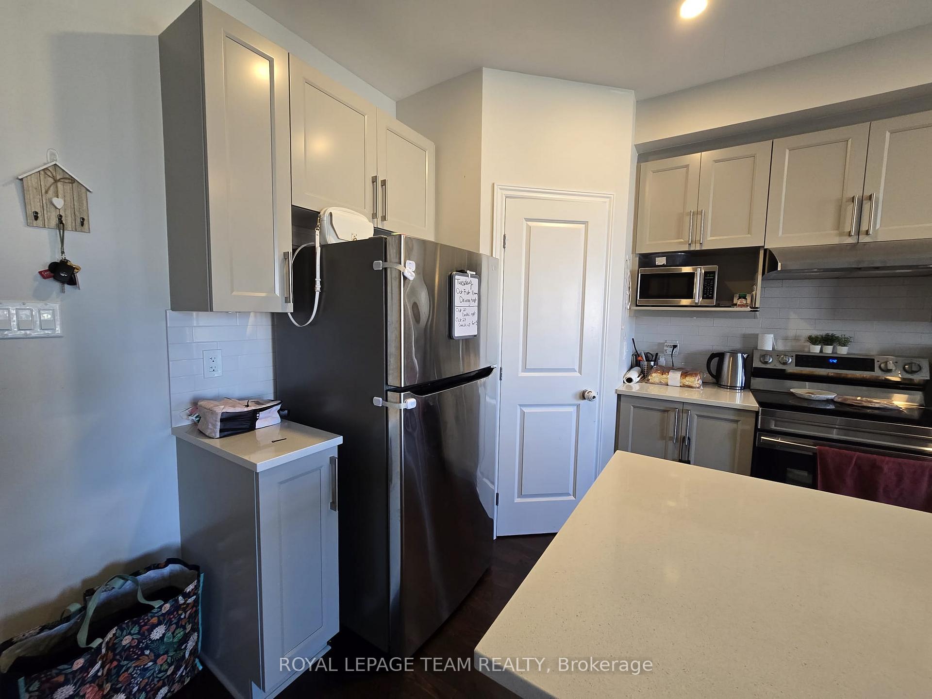 Photo 4 of 514 Sonmarg Crescent, Ottawa, Barrhaven - Half Moon Bay — HOMEH