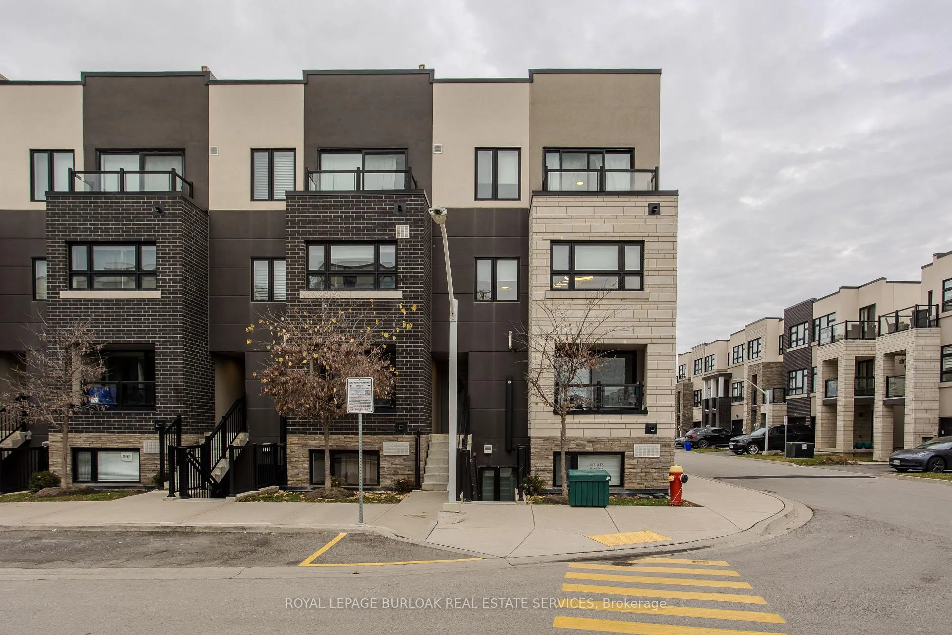 Front of Unit 815, 1133 Cooke Boulevard