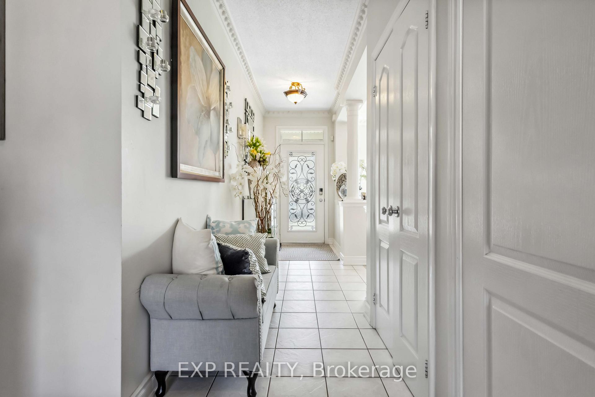 Photo 3 of 77 Loughlin Hill Crescent, Ajax, Central East — HOMEH