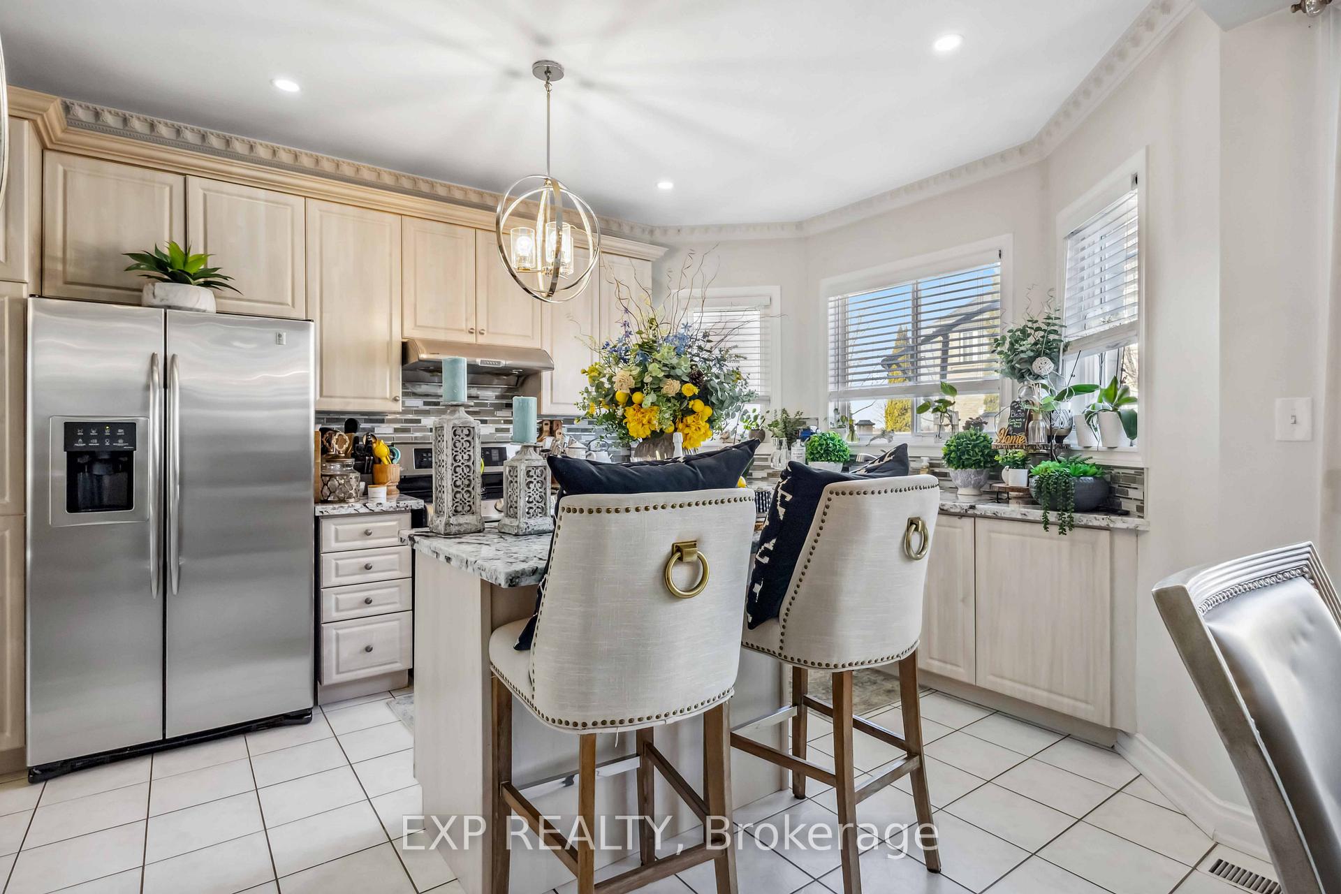 Photo 7 of 77 Loughlin Hill Crescent, Ajax, Central East — HOMEH