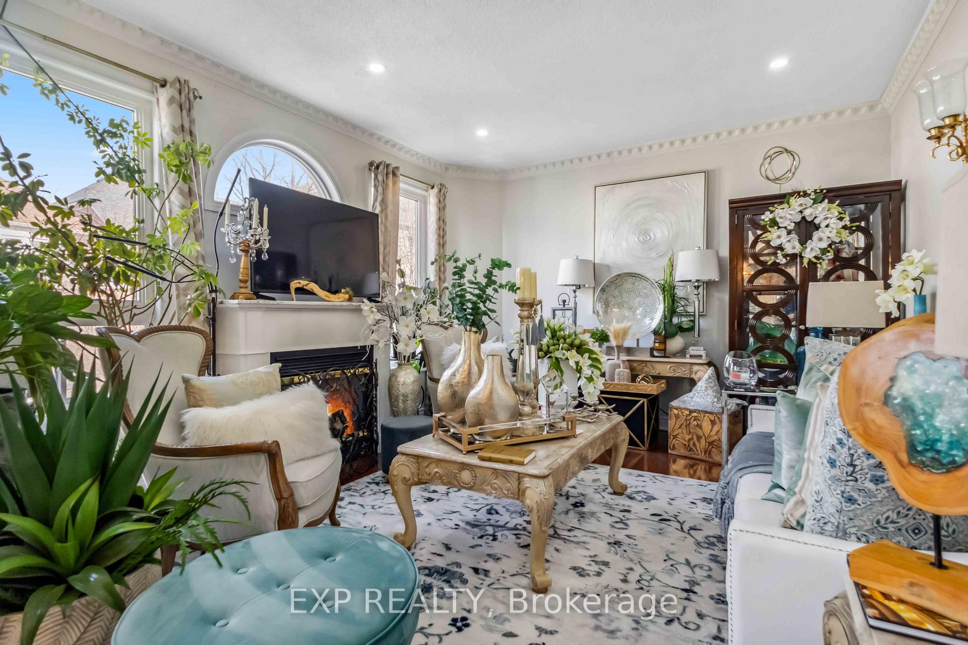 Photo 10 of 77 Loughlin Hill Crescent, Ajax, Central East — HOMEH