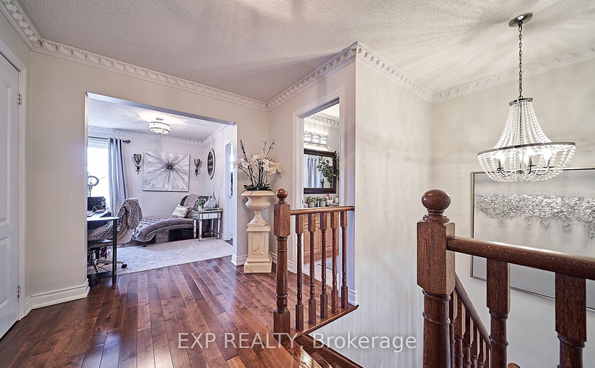 Photo 11 of 77 Loughlin Hill Crescent, Ajax, Central East — HOMEH