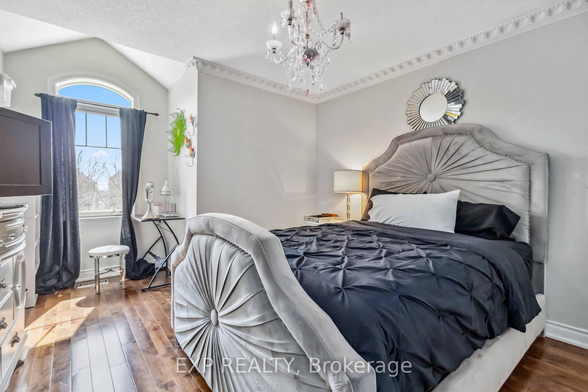 Photo 14 of 77 Loughlin Hill Crescent, Ajax, Central East — HOMEH