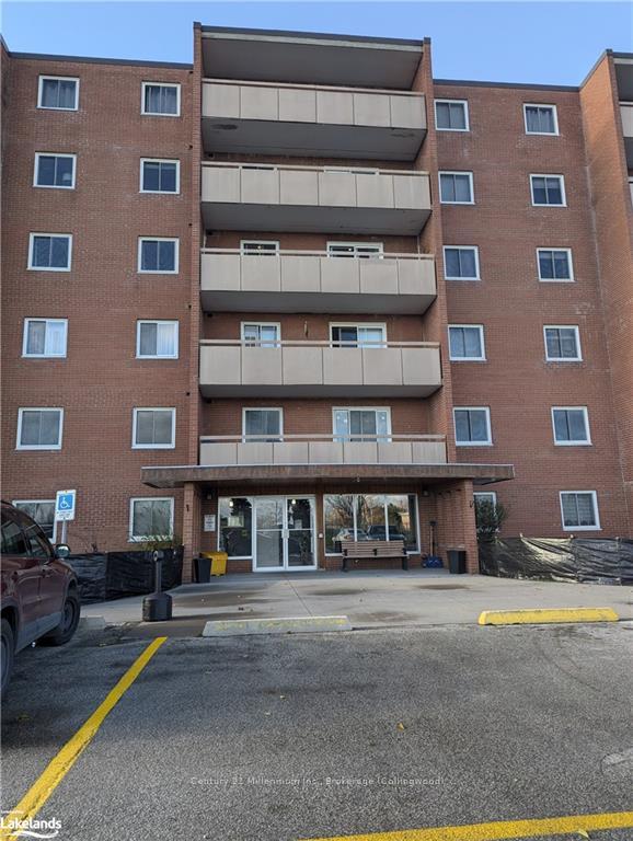 Front of Unit 403, 460 Ontario Street