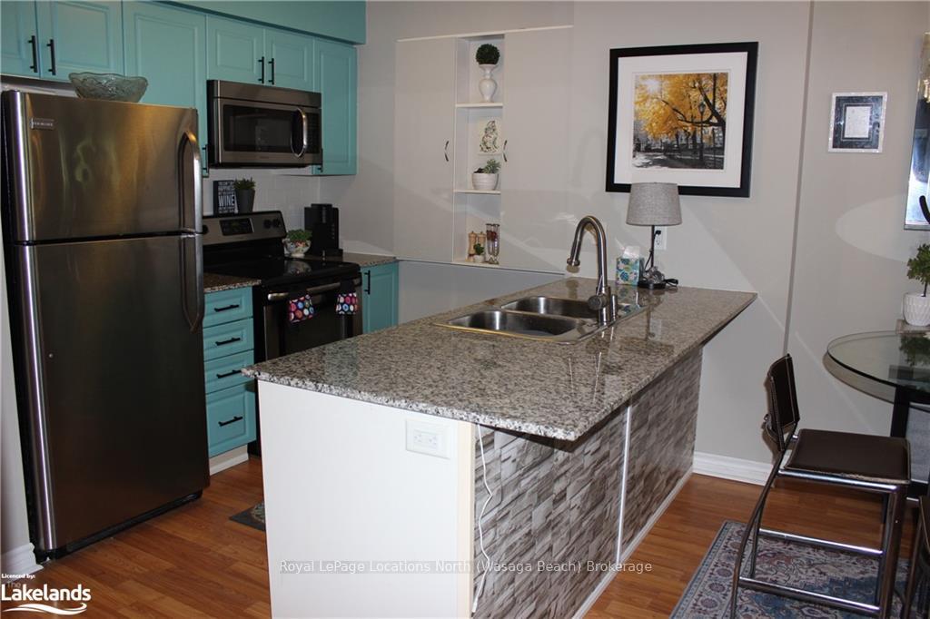 Photo 10 of Unit 107, 3 Brandy Lane Drive, Collingwood — HOMEH