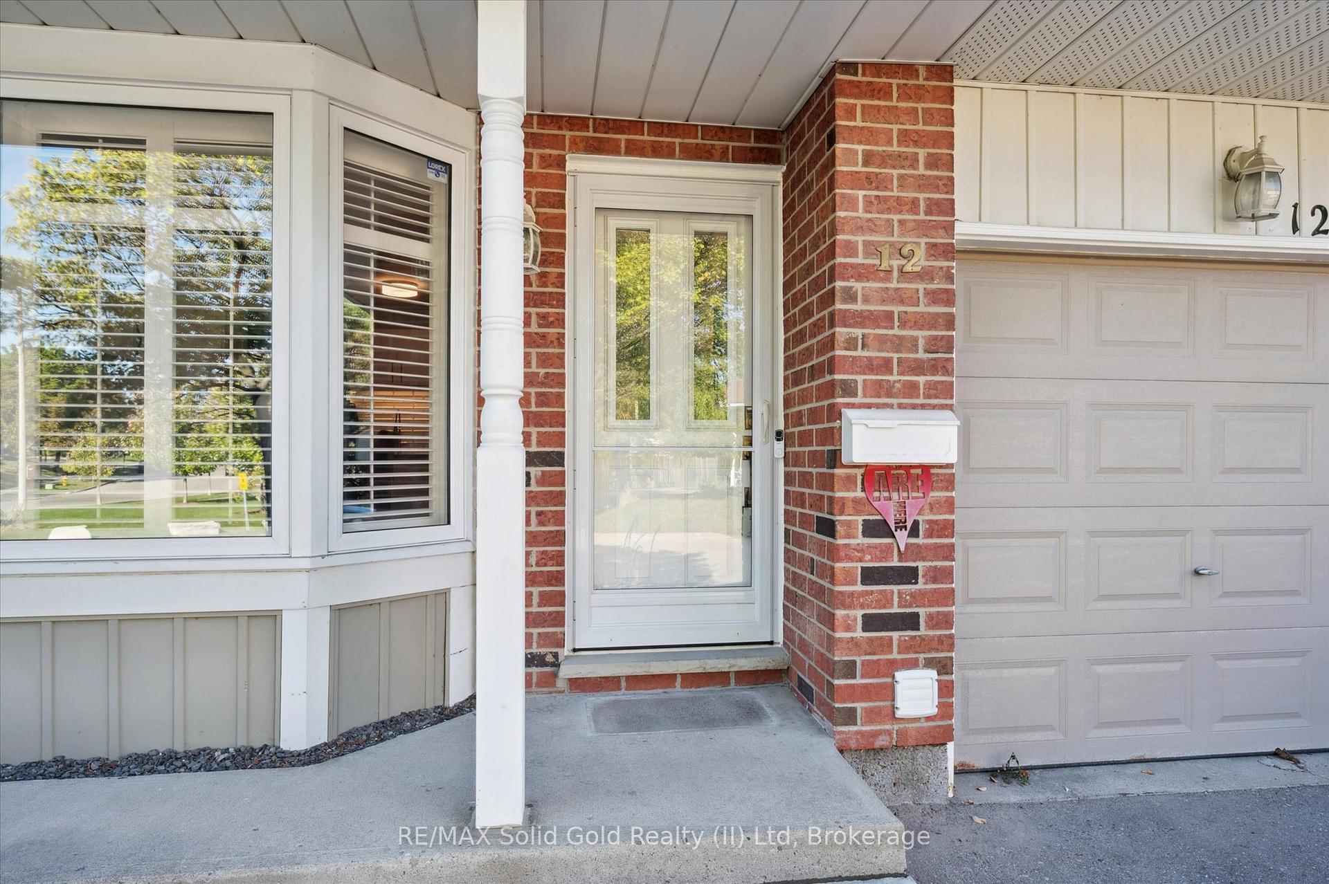 Photo 4 of Unit 12, 210 Highland Crescent, Kitchener — HOMEH