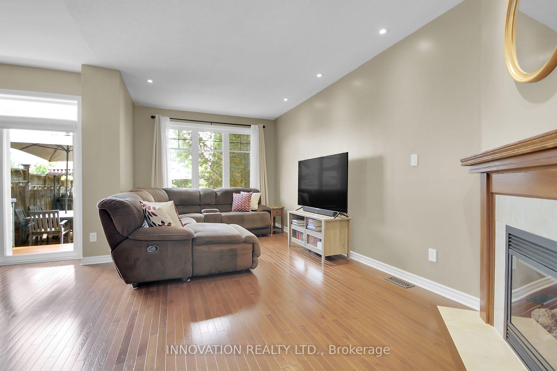 Photo 9 of 674 White Alder Avenue, Ottawa, Blossom Park/Kemp Park/Findlay Creek — HOMEH