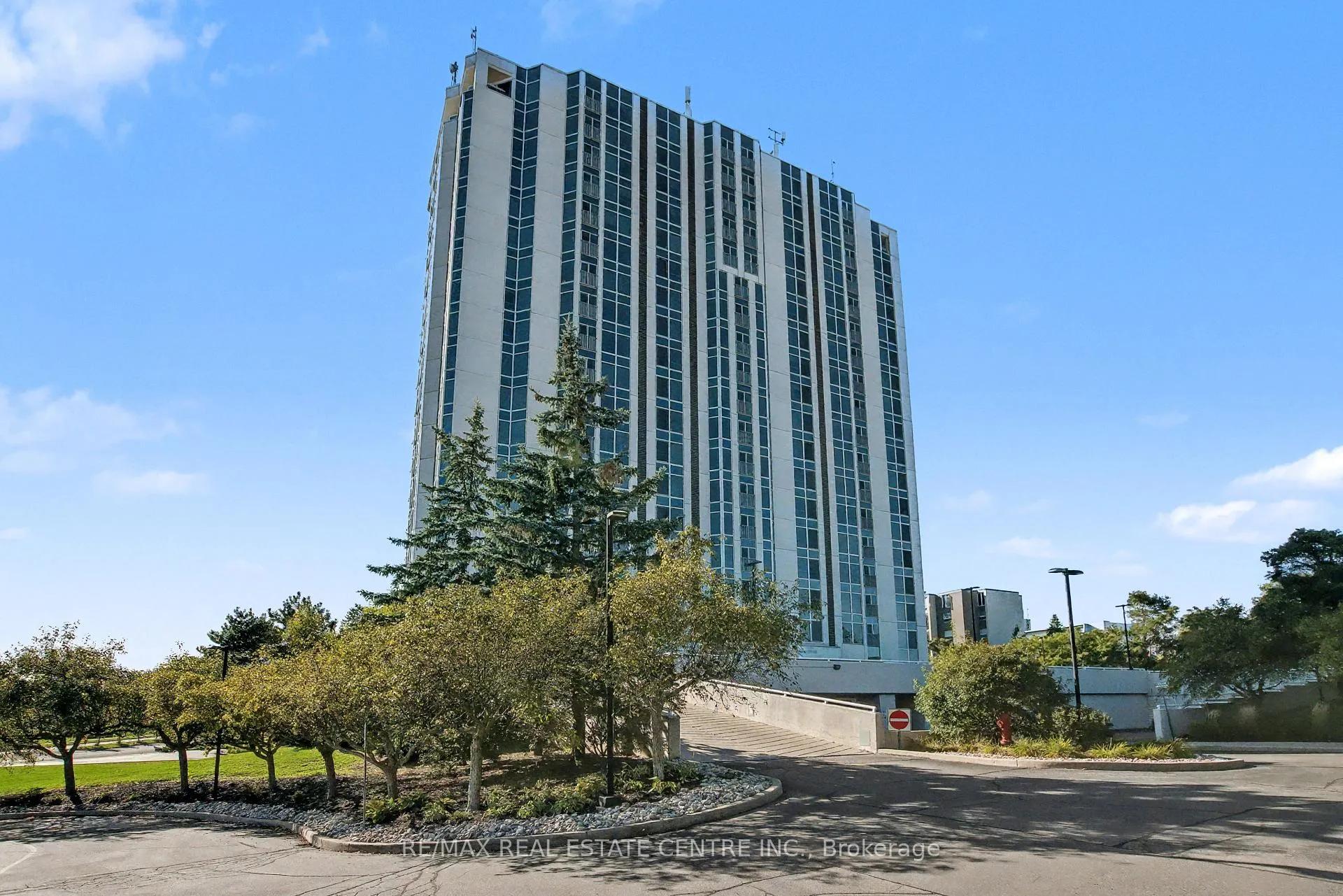 Photo 1 of Unit 1801, 190 Hespeler Road, Cambridge — HOMEH