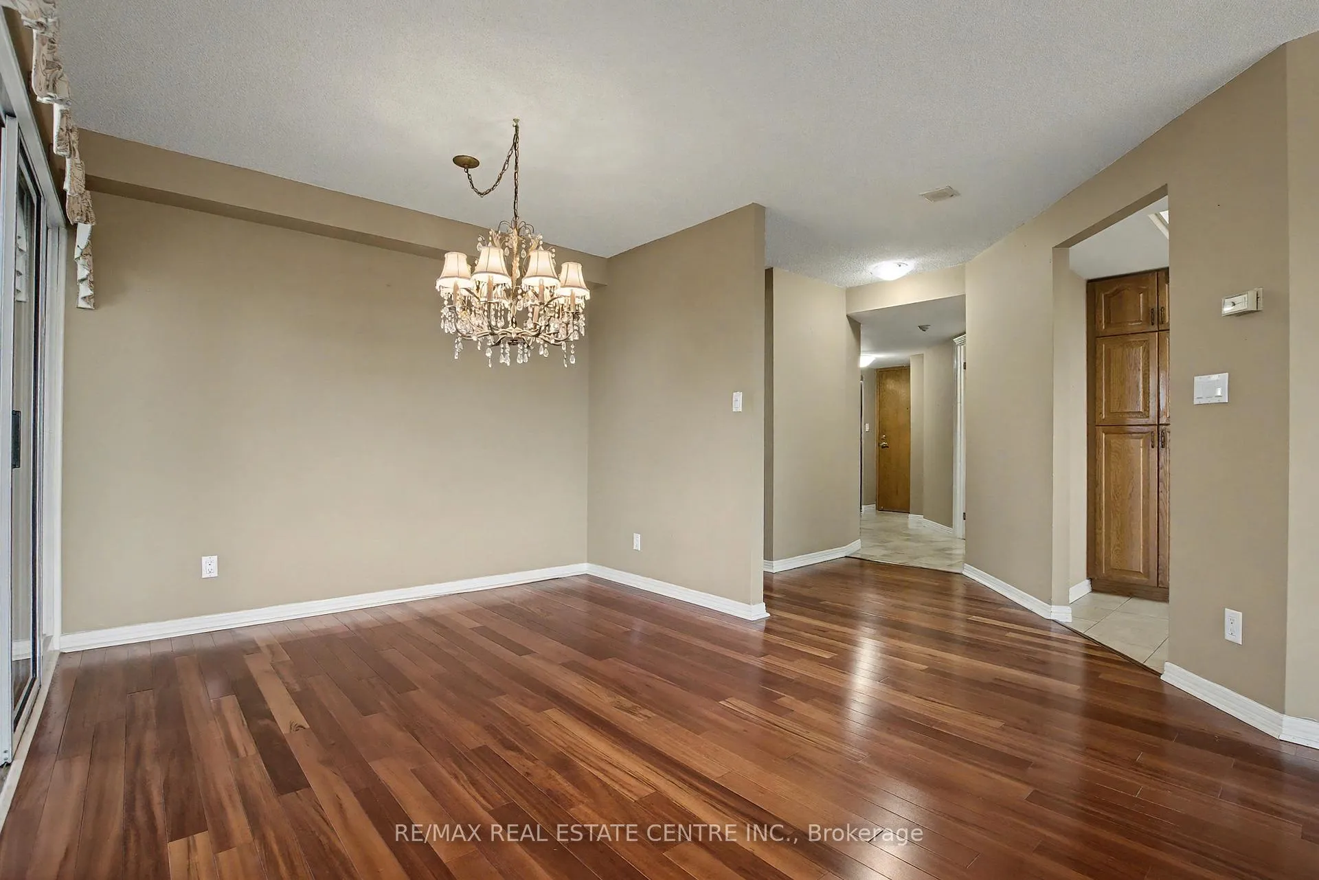 Photo 10 of Unit 1801, 190 Hespeler Road, Cambridge — HOMEH