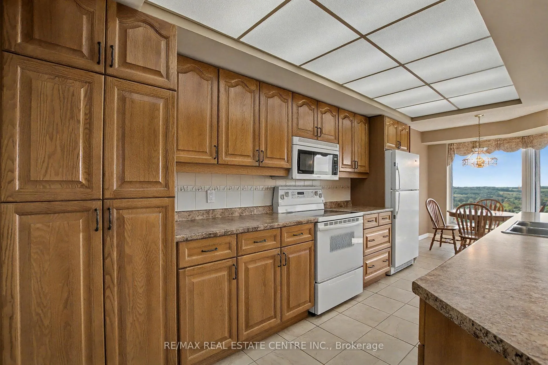 Photo 15 of Unit 1801, 190 Hespeler Road, Cambridge — HOMEH