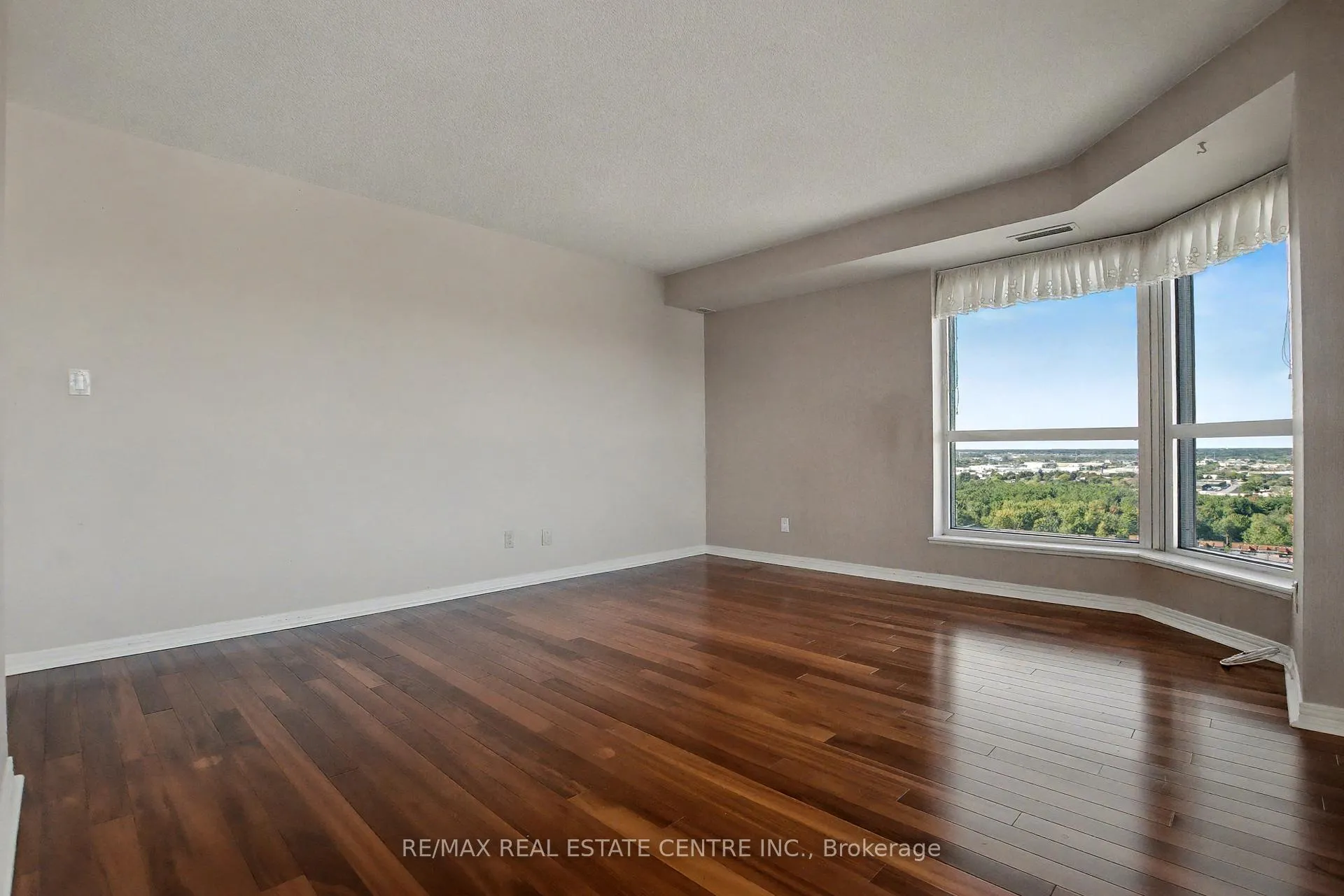 Photo 25 of Unit 1801, 190 Hespeler Road, Cambridge — HOMEH