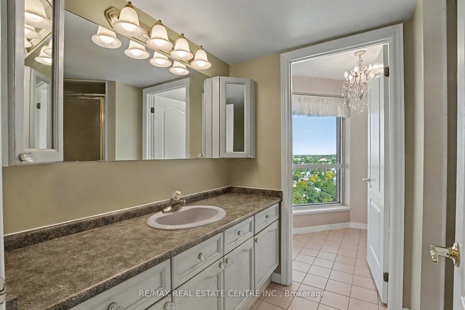 Photo 27 of Unit 1801, 190 Hespeler Road, Cambridge — HOMEH