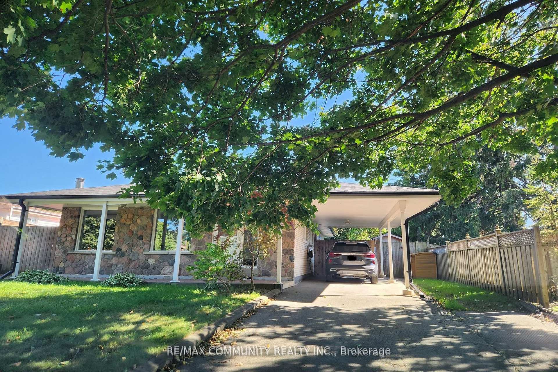 Front of 59 Clements Road