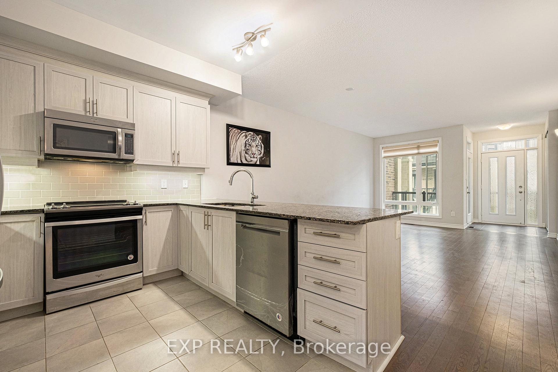 Photo 12 of 274 Pembina Private, Ottawa, Riverside South/Gloucester Glen — HOMEH