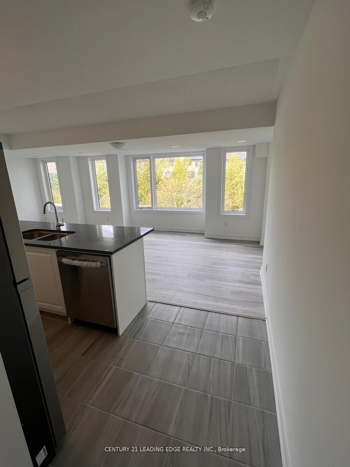 Photo 2 of Unit 86, 41 Appletree Lane, Barrie, Innis-Shore — HOMEH