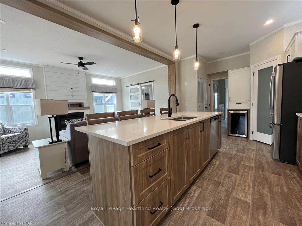 Photo 2 of Unit 59, 77683 Bluewater, Bluewater, Bayfield — HOMEH