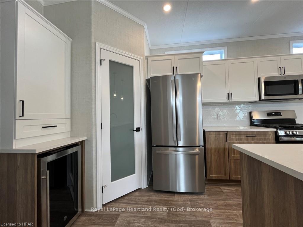 Photo 5 of Unit 59, 77683 Bluewater, Bluewater, Bayfield — HOMEH