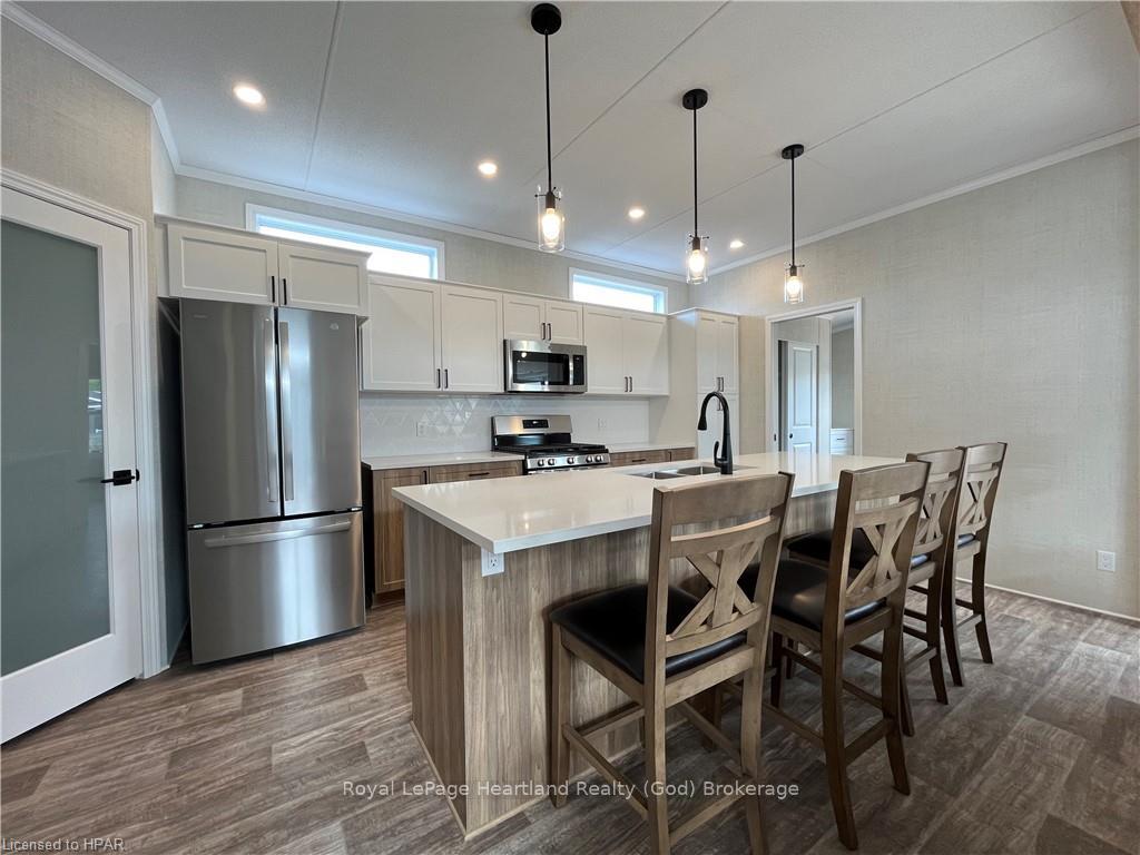 Photo 6 of Unit 59, 77683 Bluewater, Bluewater, Bayfield — HOMEH