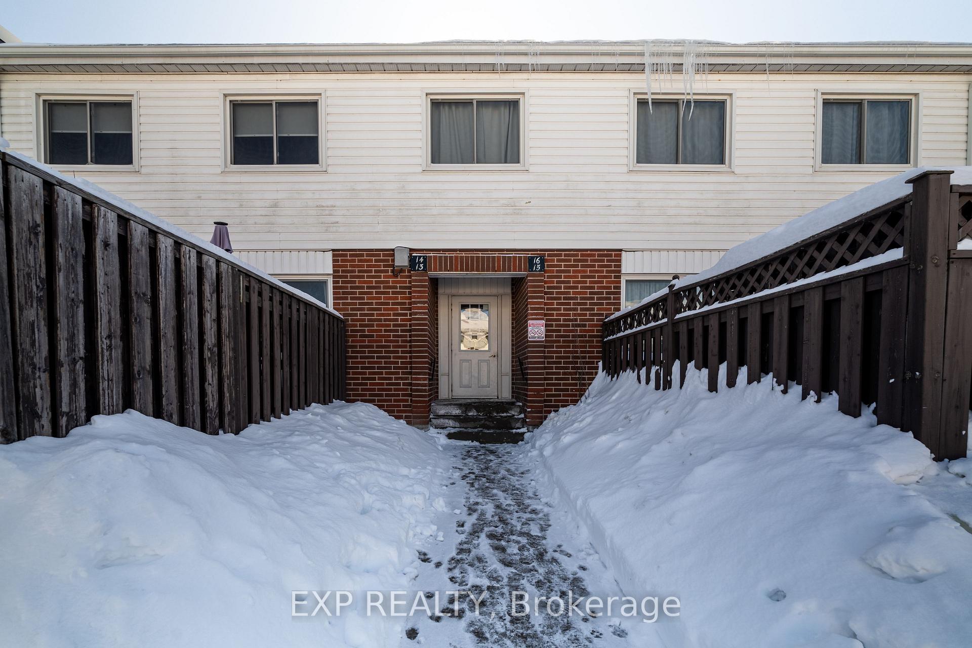 Photo 2 of Unit 14, 1010 Glen Street, Oshawa, Lakeview — HOMEH