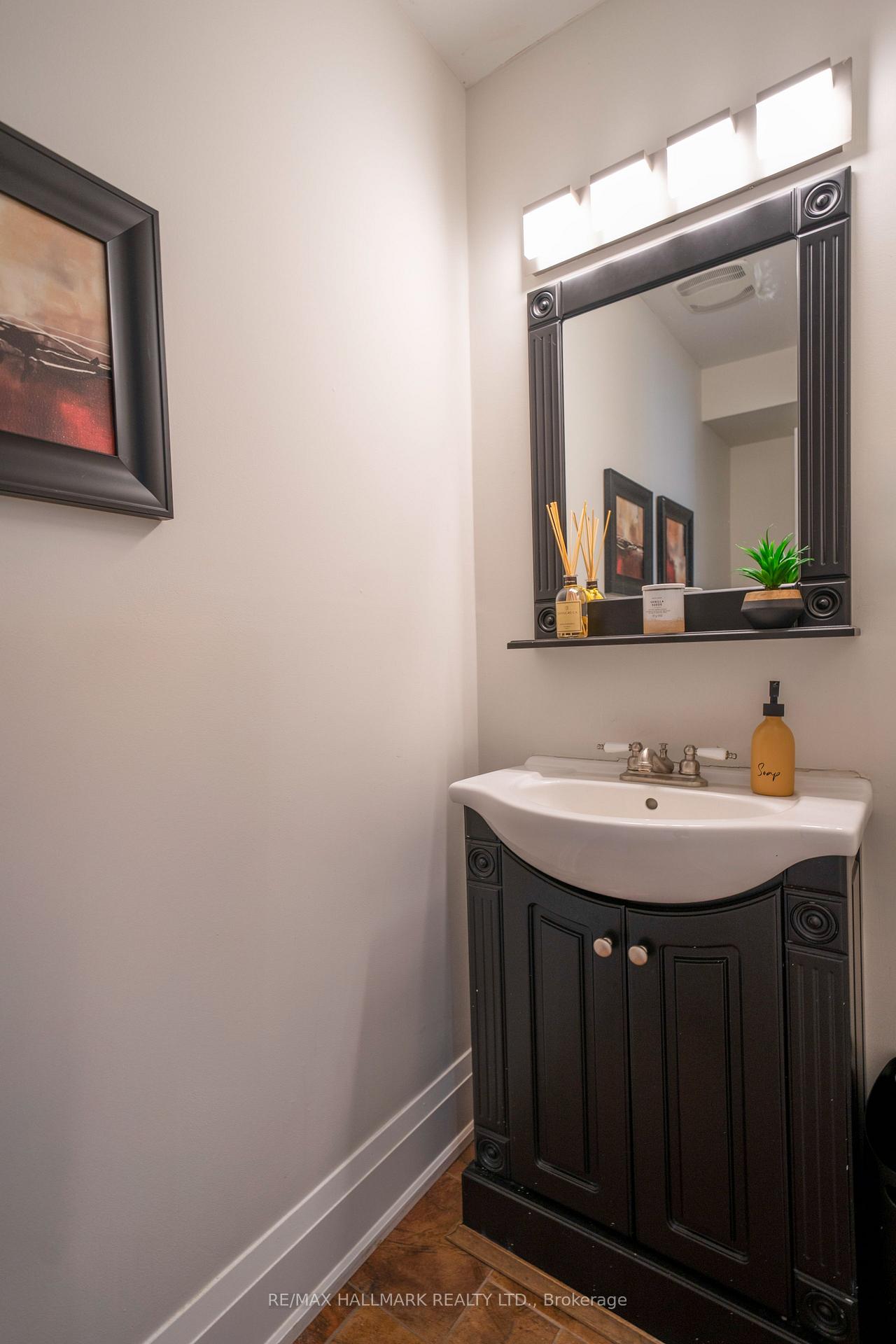 Photo 6 of 131 Batson Drive, Aurora, Aurora Village — HOMEH