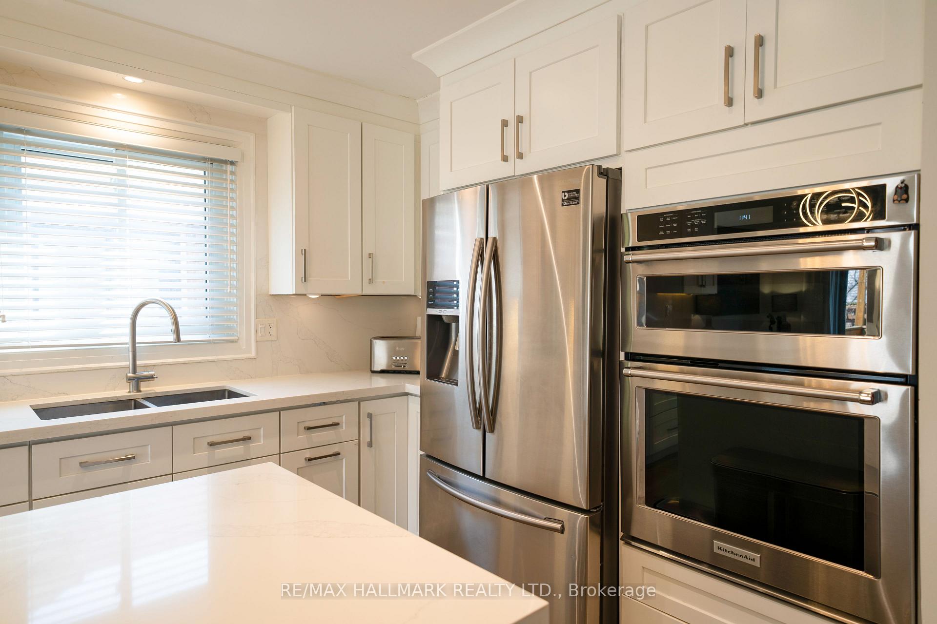 Photo 8 of 131 Batson Drive, Aurora, Aurora Village — HOMEH