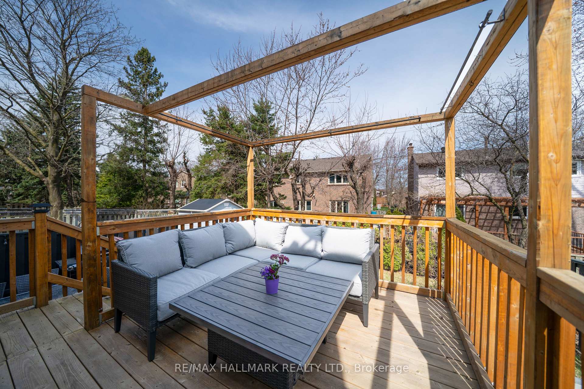 Photo 24 of 131 Batson Drive, Aurora, Aurora Village — HOMEH