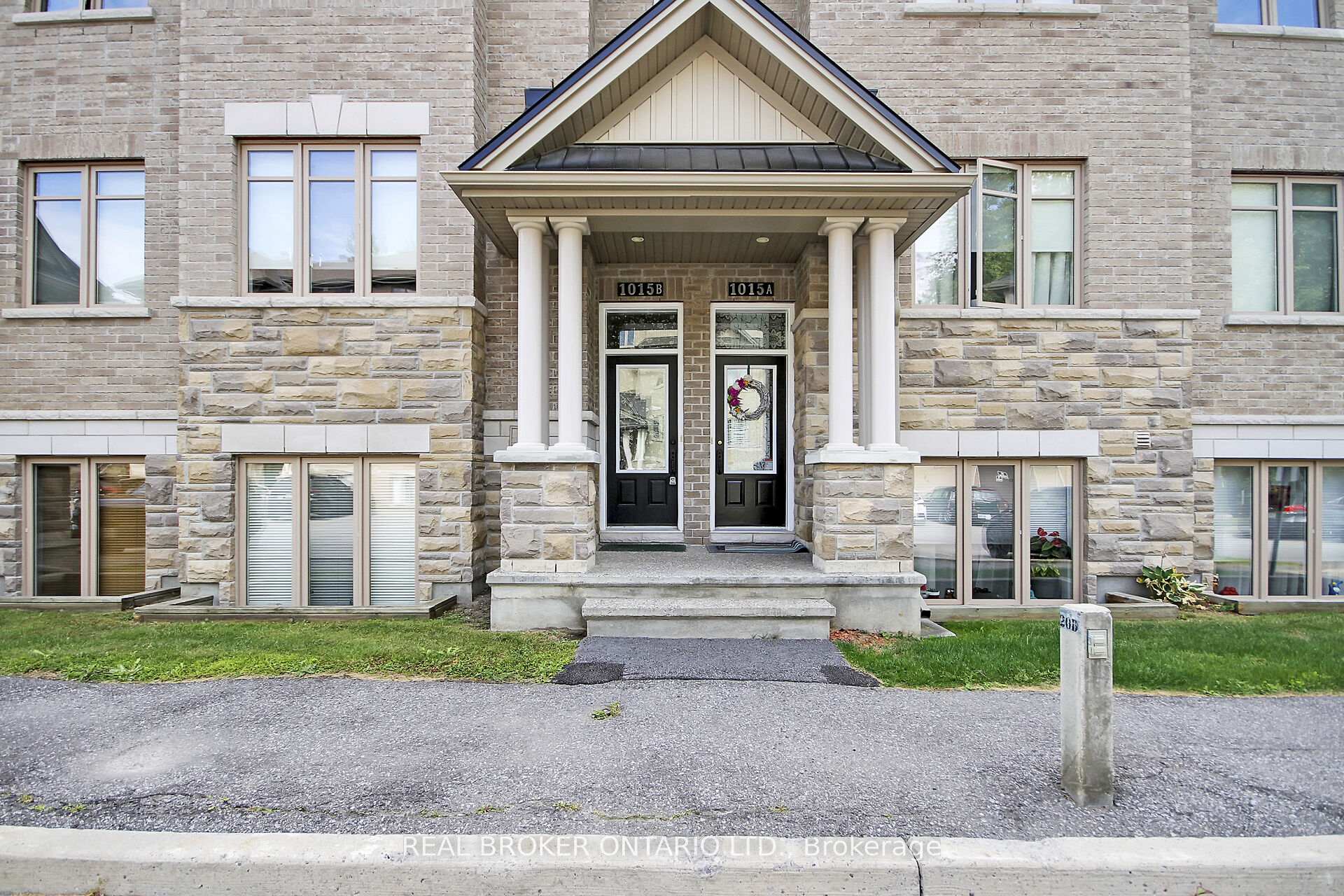 Photo 2 of Unit B, 1015 Beryl Private, Ottawa, Riverside South/Gloucester Glen — HOMEH