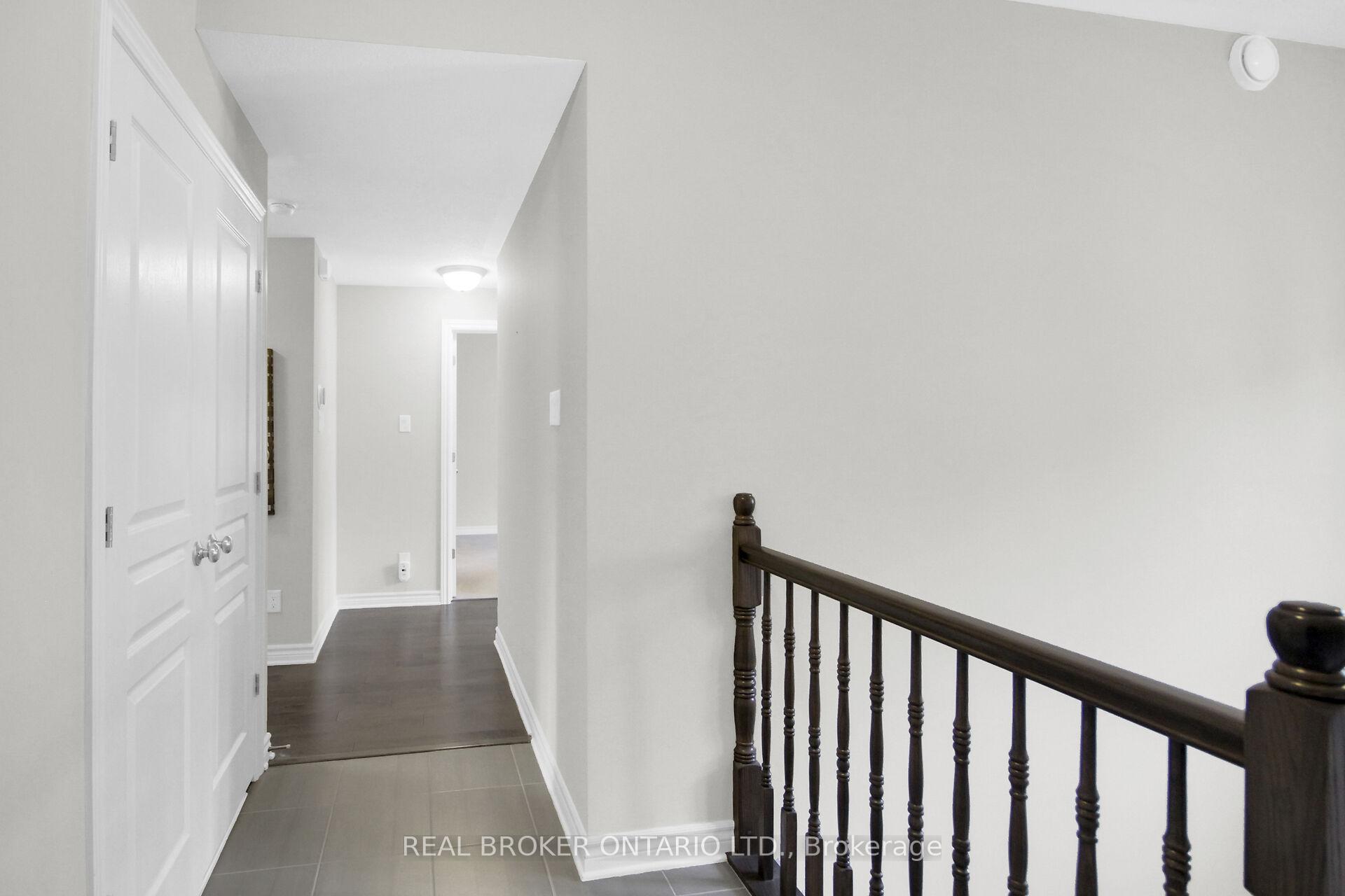 Photo 4 of Unit B, 1015 Beryl Private, Ottawa, Riverside South/Gloucester Glen — HOMEH