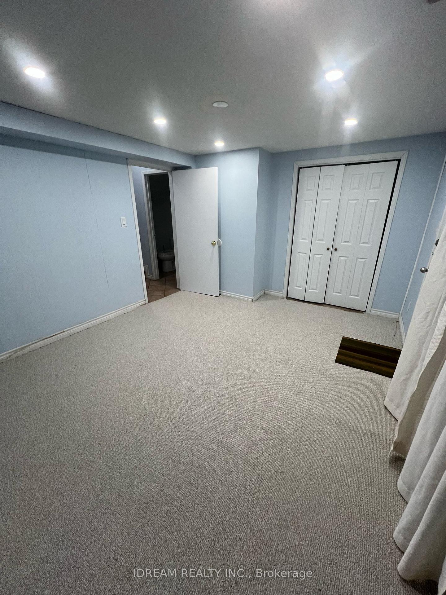 Photo 5 of Unit 69, 135 Violet Drive, Hamilton, Riverdale — HOMEH