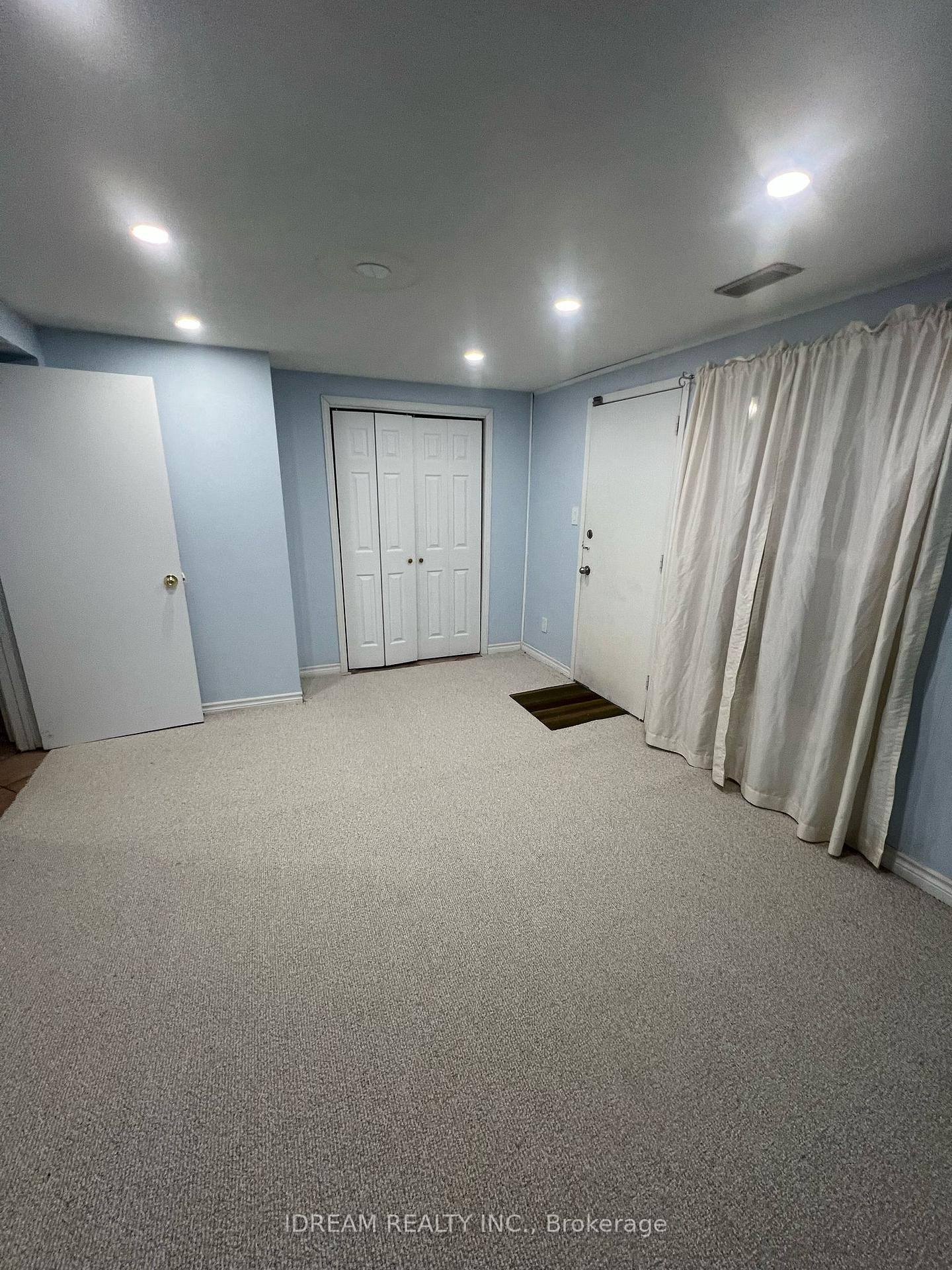 Photo 6 of Unit 69, 135 Violet Drive, Hamilton, Riverdale — HOMEH