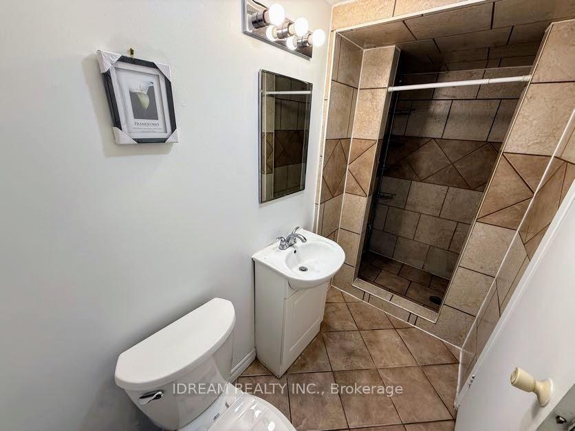 Photo 7 of Unit 69, 135 Violet Drive, Hamilton, Riverdale — HOMEH