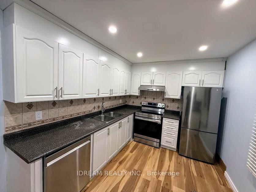 Photo 14 of Unit 69, 135 Violet Drive, Hamilton, Riverdale — HOMEH