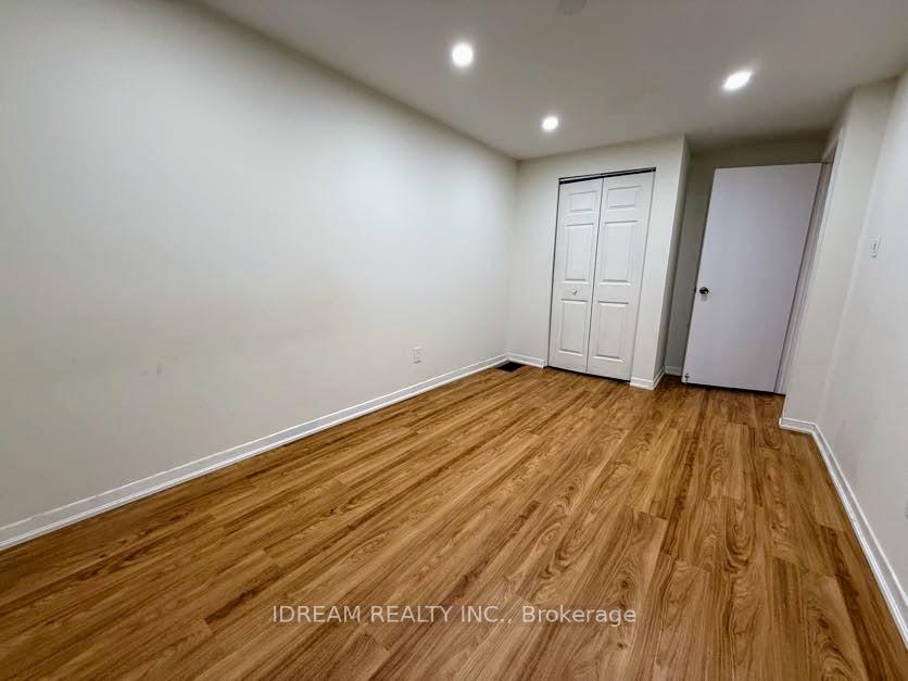 Photo 21 of Unit 69, 135 Violet Drive, Hamilton, Riverdale — HOMEH