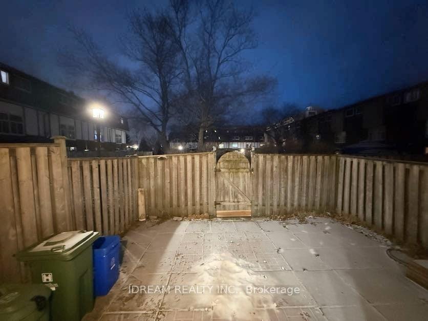 Photo 25 of Unit 69, 135 Violet Drive, Hamilton, Riverdale — HOMEH