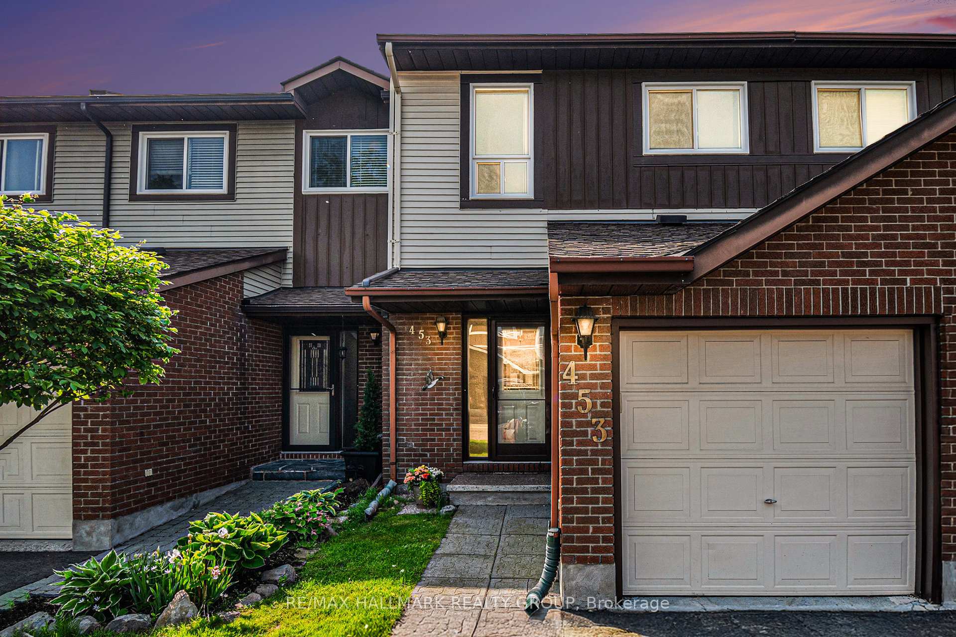 Photo 1 of Unit 67, 453 Sandhamn Private, Ottawa, Hunt Club Park/Greenboro — HOMEH