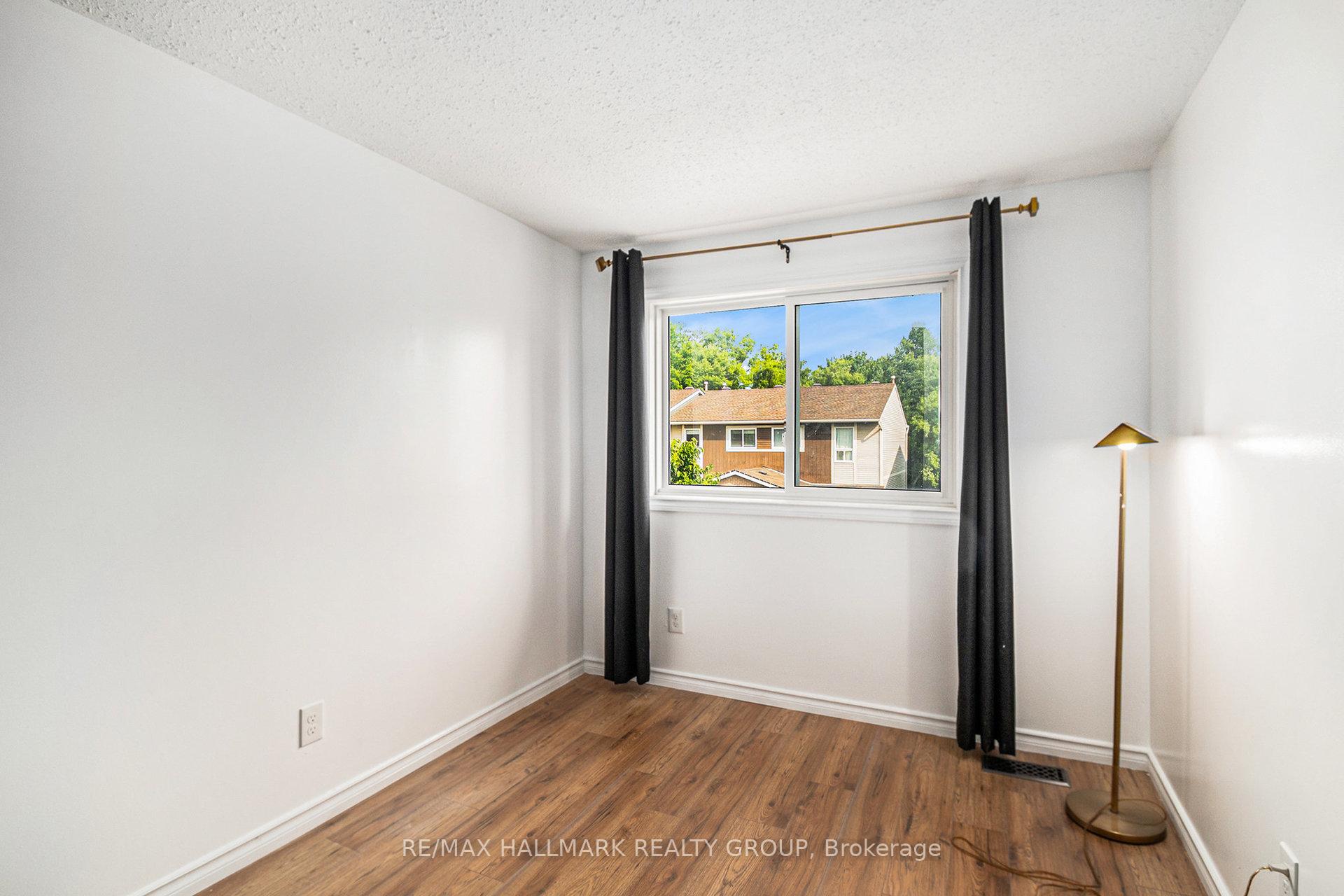 Photo 10 of Unit 67, 453 Sandhamn Private, Ottawa, Hunt Club Park/Greenboro — HOMEH